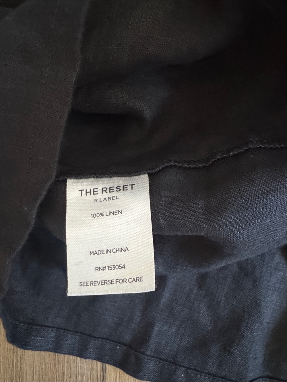 The Reset R Label Linen Tank crop - Picture 3 of 5
